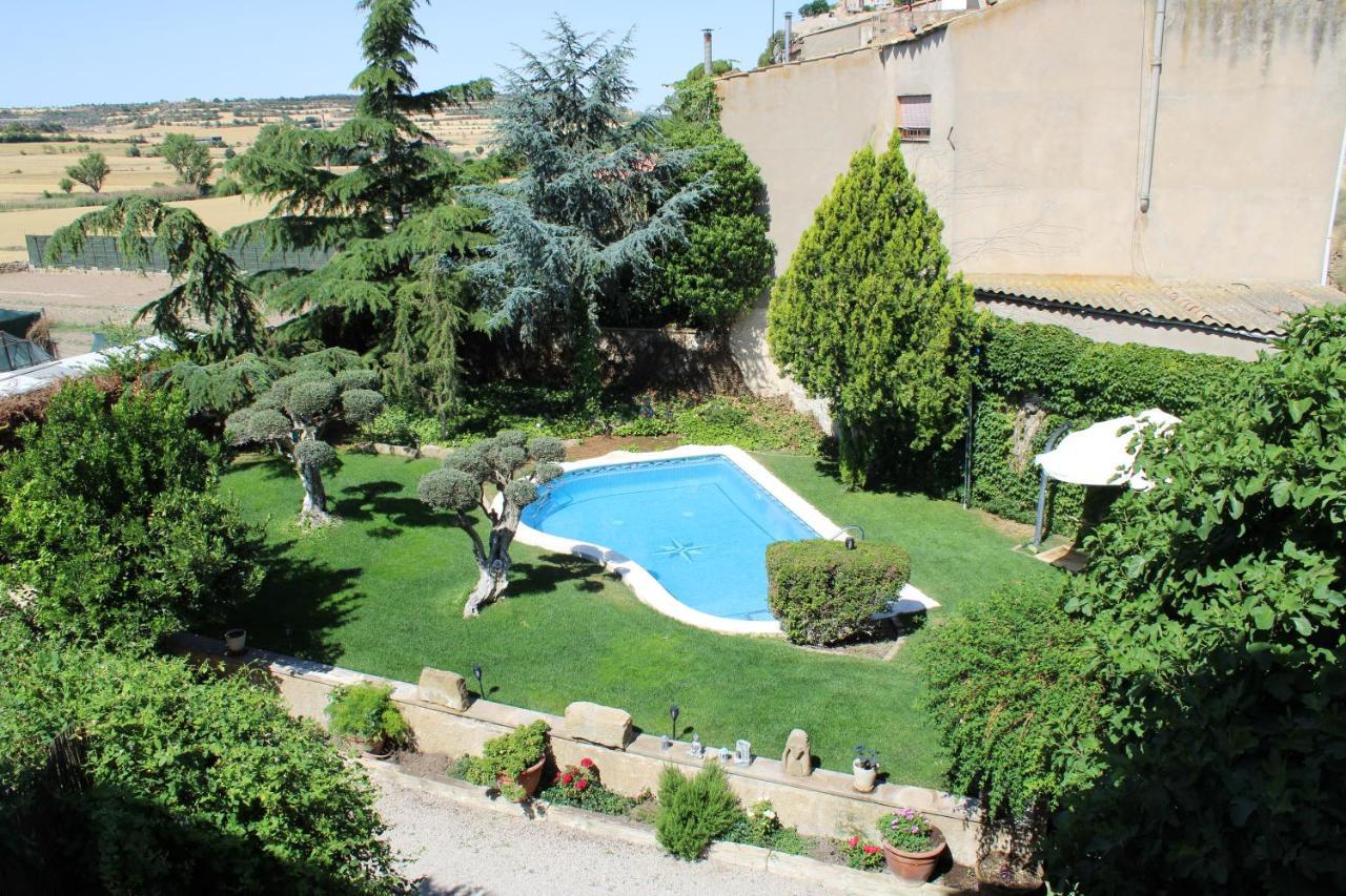 Hostal La Savina Cervera  Bagian luar foto
