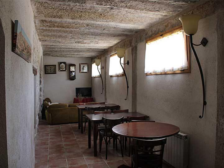 Hostal La Savina Cervera  Bagian luar foto